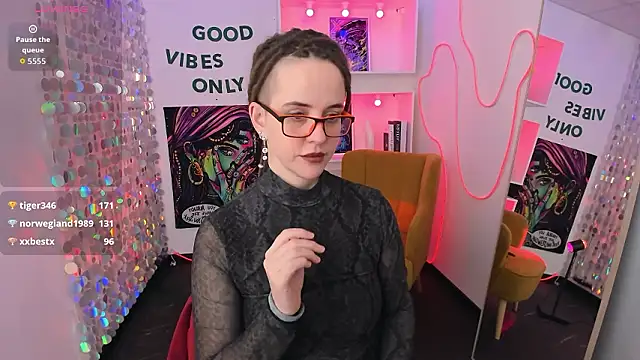LisaFoxy_y's Live XXX Chat