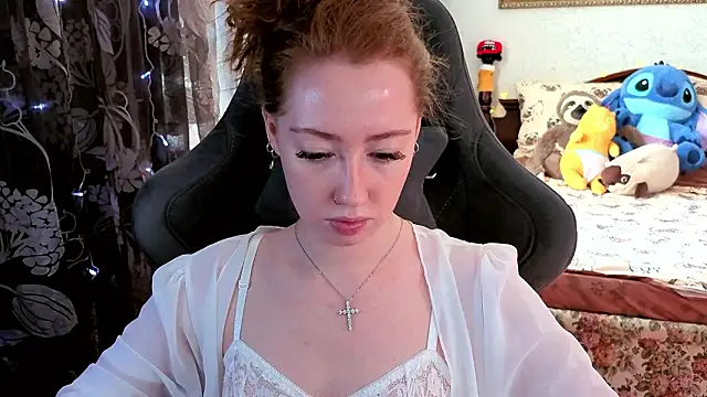 TinaBrook Adlı Modelin Canlı XXX Sohbeti