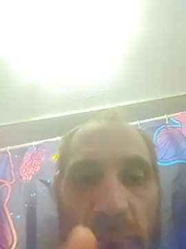 Kl3v3r420: вебкам-шоу