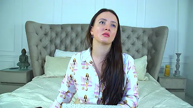 Chat XXX Live ElinaBellucci