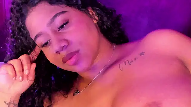 Sofi_Fox_ 라이브 XXX 채팅