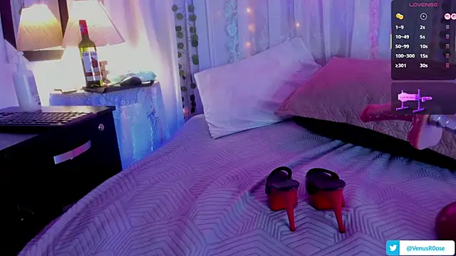 Venus_R0se's Live XXX Chat