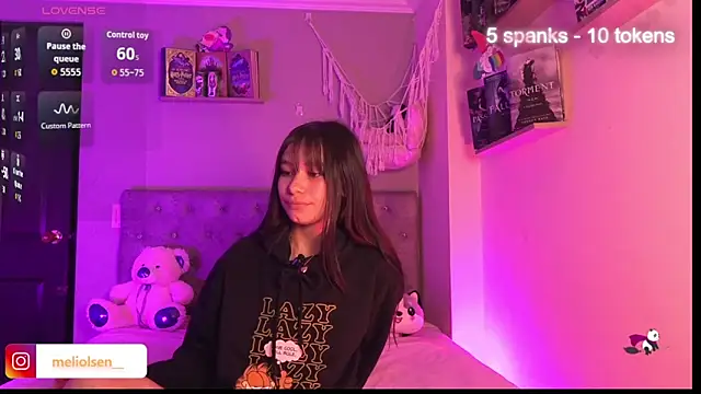 Alisha_Olsen_のウェブカメラショー