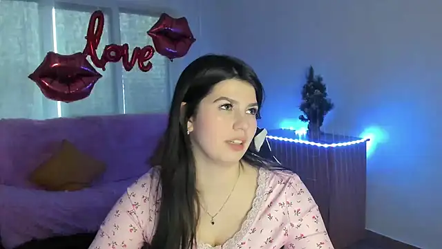 KisaModeln Live XXX chat