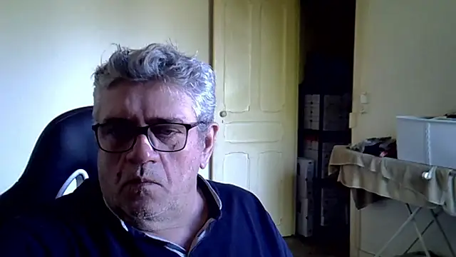 _hippo_ élő XXX-chatje