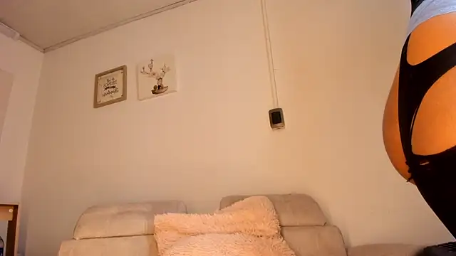 Tylla__ Live XXX Chat