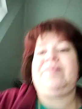 ViktoriaToytor55: διαδικτυακό σόου στην κάμερα