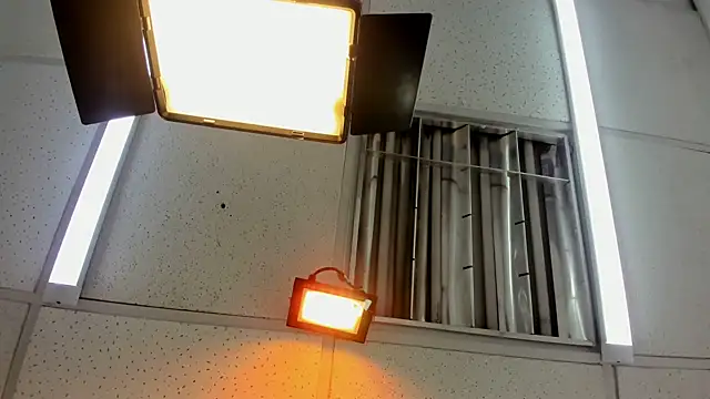 Aisha_hotts777 现场XXX聊天