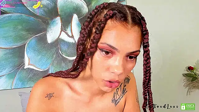 Chatroom XXX en direct de TattoedLexi_