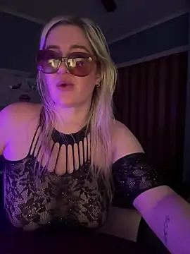 Chatroom XXX en direct de Granlady7