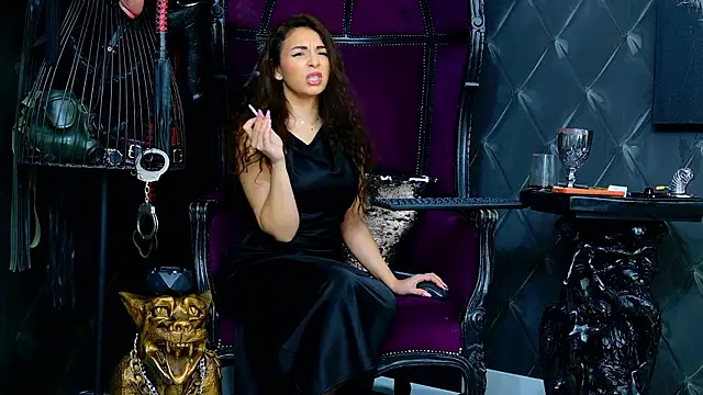 FinDomKaya: онлайн-секс-чат