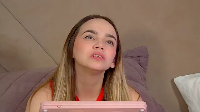 AnitaVenture Chat XXX in diretta