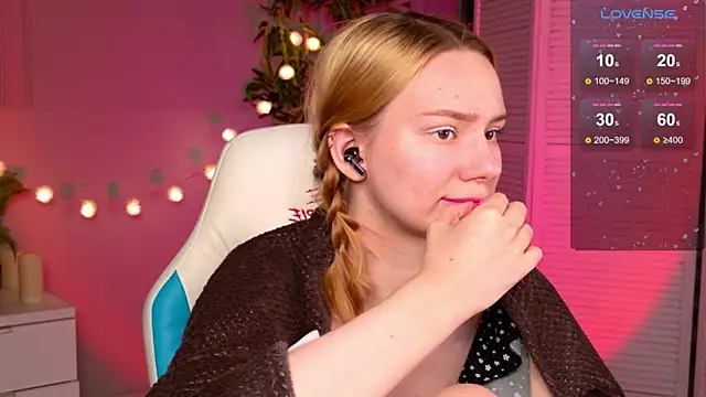 Ramona___: онлайн-секс-чат