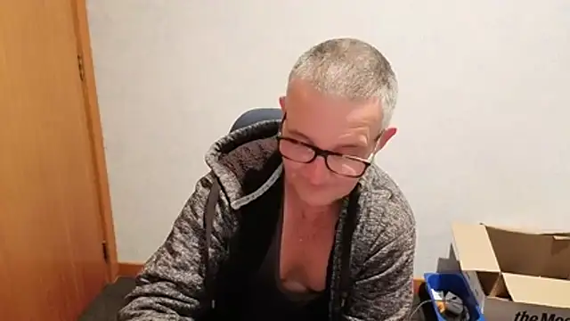 daddy_man 网络视讯表演