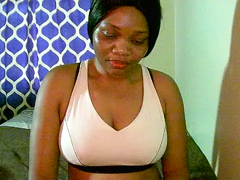 SuvieyX Adlı Modelin Canlı XXX Sohbeti