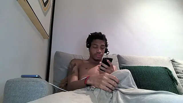 BlackBullTitus 现场XXX聊天