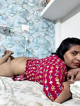 Show modela Your-Rasmalai na web-kameri