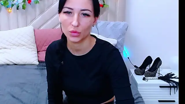 Вебкам-шоу BURNING-BRUNETKA