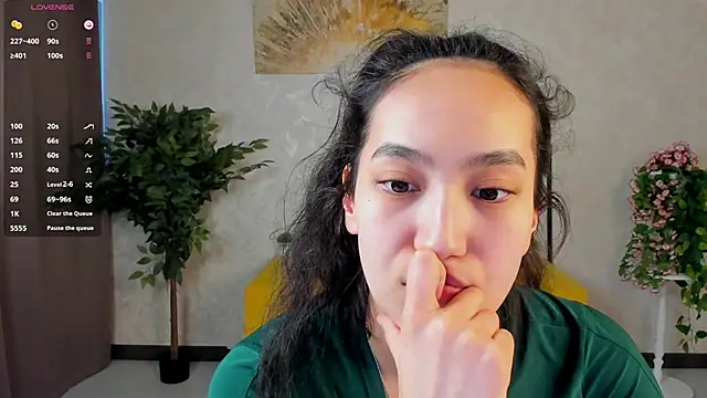 FlirtyAura's Webcam Show