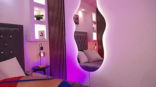 Fancy_Vixen Chat XXX in diretta