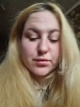 Chat +18 de LianaJu ao vivo