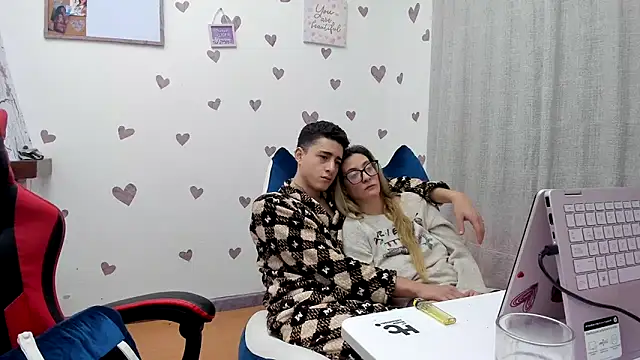 TempleOfTwo Chat XXX in diretta