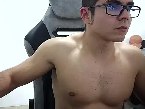 Show modela MILCARITAS3 na web-kameri