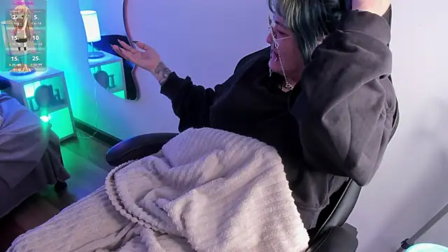 lucky-leah's Live XXX Chat