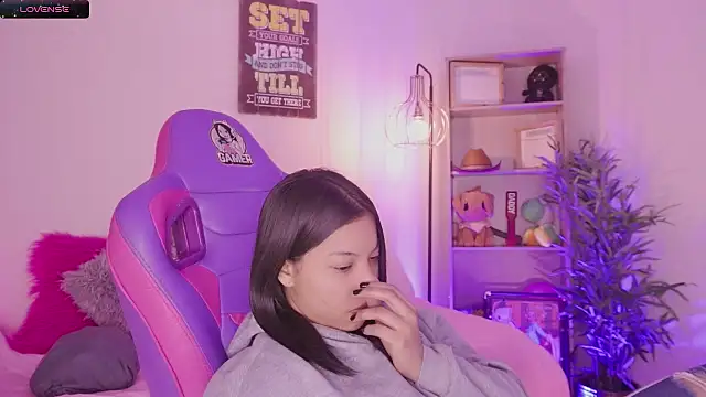 Онлайн чат XXX madelyn_rose_