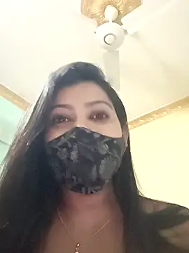 Онлайн чат XXX SANAYA_ROY