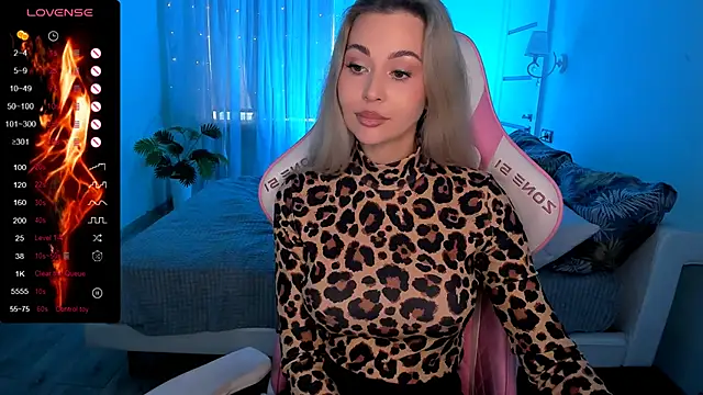 Онлайн чат XXX AdeleRoberts