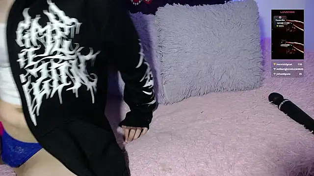 Онлайн чат XXX sweetgirl_pym