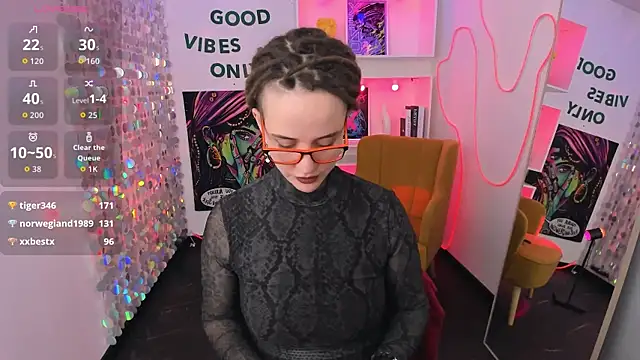 Chat XXX Live LisaFoxy_y