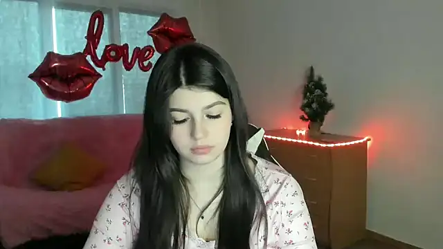 KisaModel's Live XXX Chat