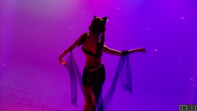 TNT-SisterのライブXXXチャット