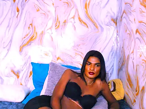 spicybarbie 在線直播表演