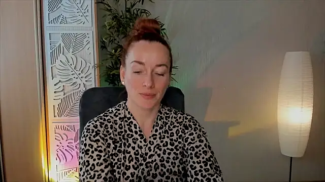 Chatroom XXX en direct de RebeccaMartinez