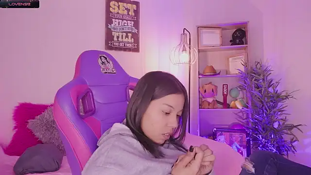 madelyn_rose_'s Live XXX Chat