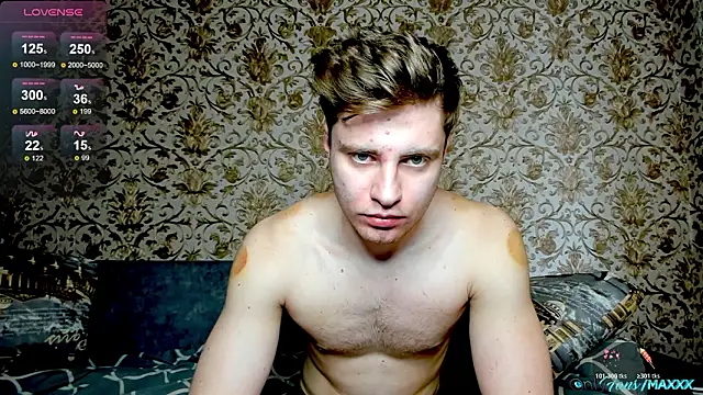 Chat XXX Live Maxhornyblondieman