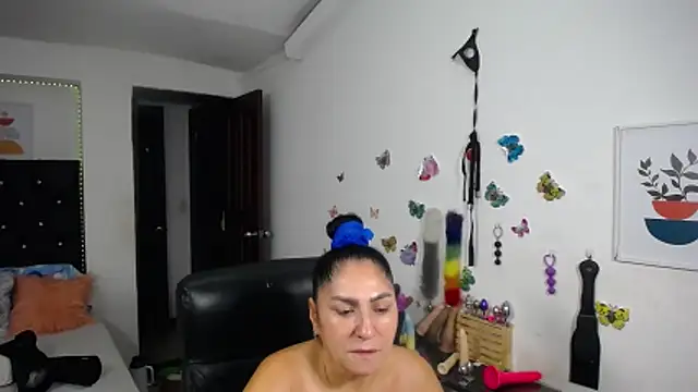 mature_bigboobs10's Live XXX Chat