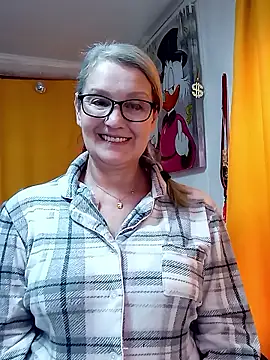 irinamaux Adlı Modelin Canlı XXX Sohbeti