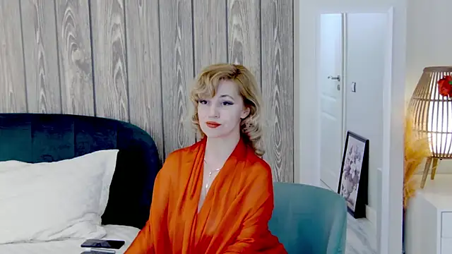 ClassyTinaa Adlı Modelin Canlı XXX Sohbeti