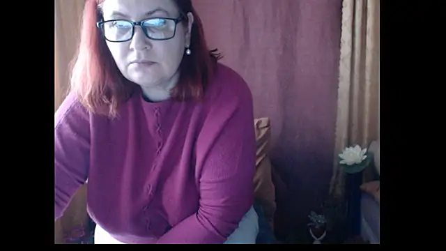 PlayfullMature Live XXX Chat