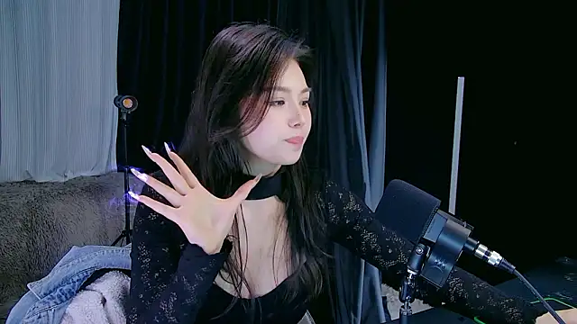 yoyo-o88 Live XXX Chat