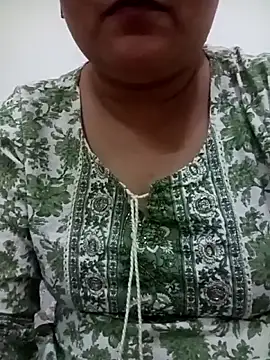 Show modela naughtymadam na web-kameri