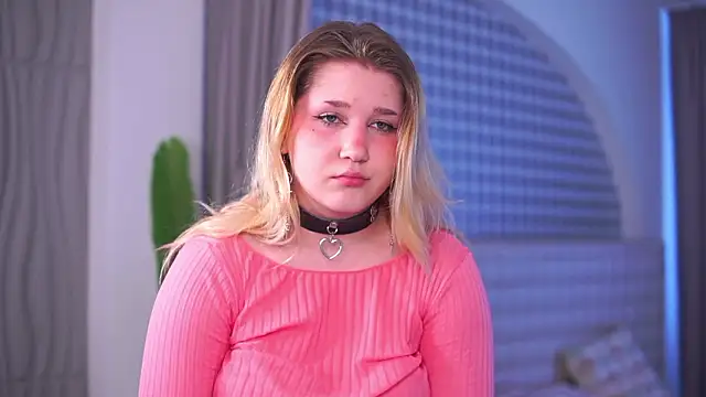 KenaYodisn Webbikameraesitys