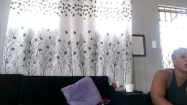 Chat XXX en directo de CancerGodessX