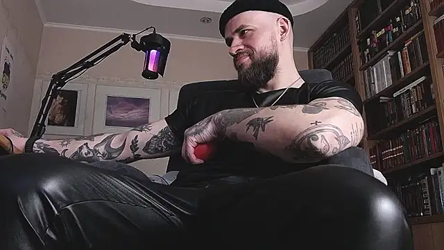 FindomJason élő XXX-chatje