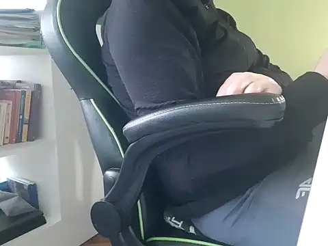 feathersify Webcam show