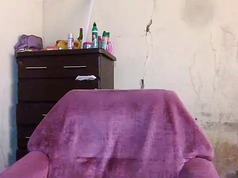 Pokazy przed kamerką – sexybigboobz